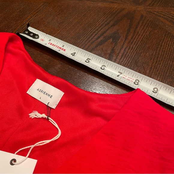 NWT Adrienne Red Ruched Sleeves V-Neck Top | Size Large - Picture 14 of 15